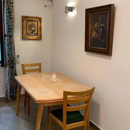 Apartment Lovely Center Tirana