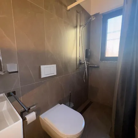 Lovely Center Apartment Tirana