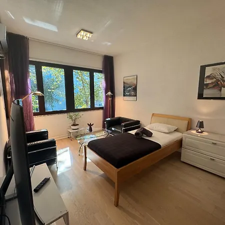 Lovely Center Appartamento Tirana